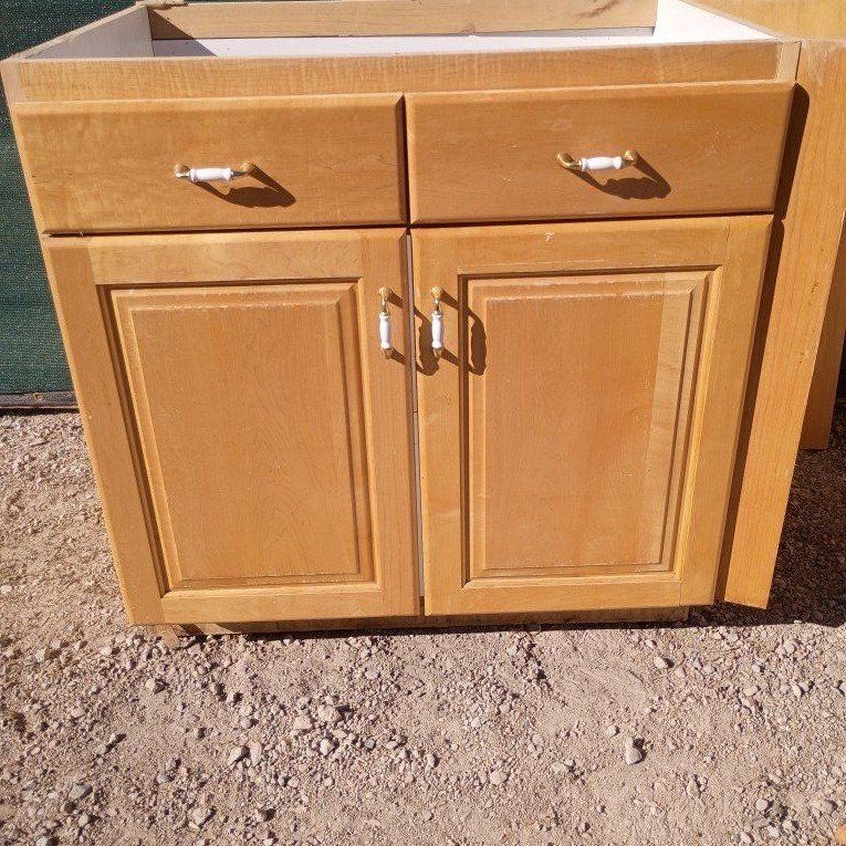 34" sink cabinet