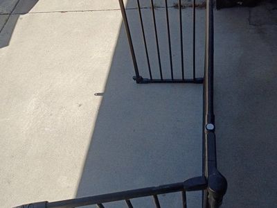 Gate