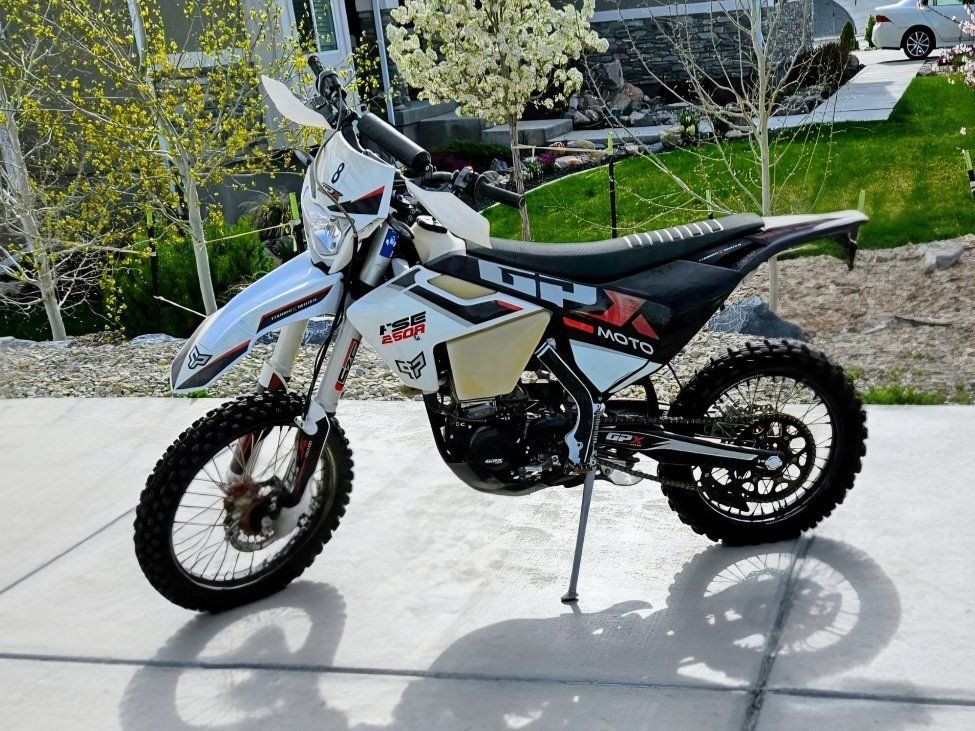 GPX FSE 250R
