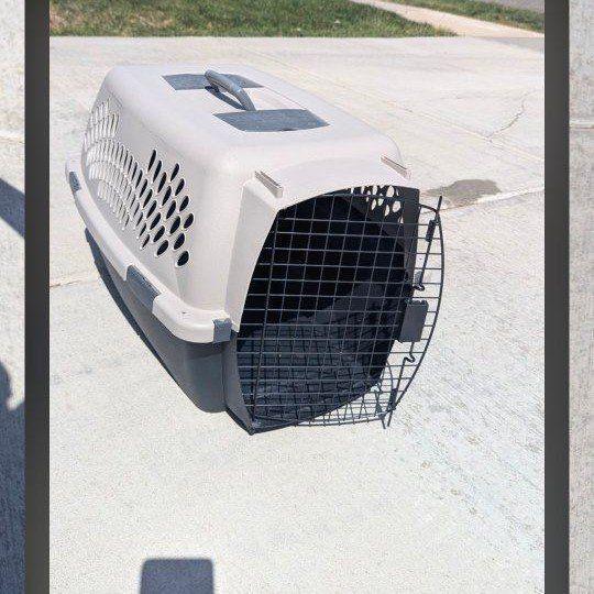 pet carrier