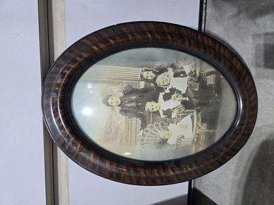 1890 -1910 Bubble glass framed photo
