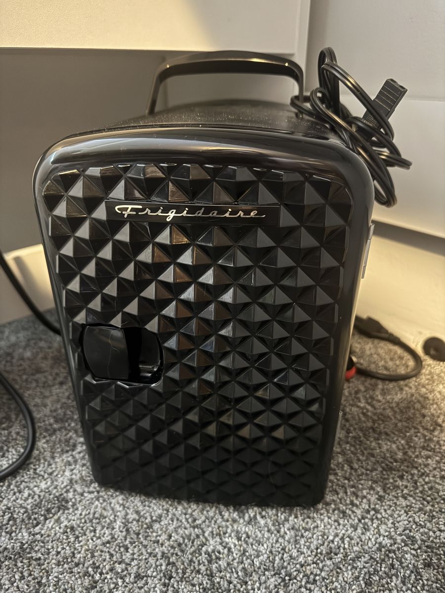 frigidaire mini fridge