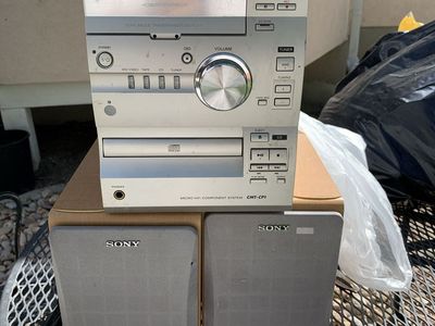 Sony CMT-CP1 Micro Hi-Fi Component System CD Cassette AM/FM Stereo with Speakers