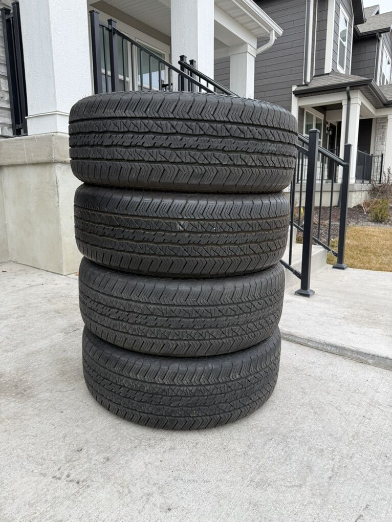 275/60R20 Hankook Dynapro Like New