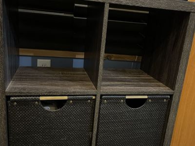 Bookshelf WIth Baskets