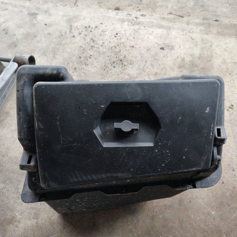 2019 RZR XP 1000 glove box