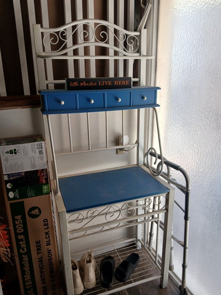 bakers rack microwave stand
