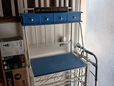 bakers rack microwave stand