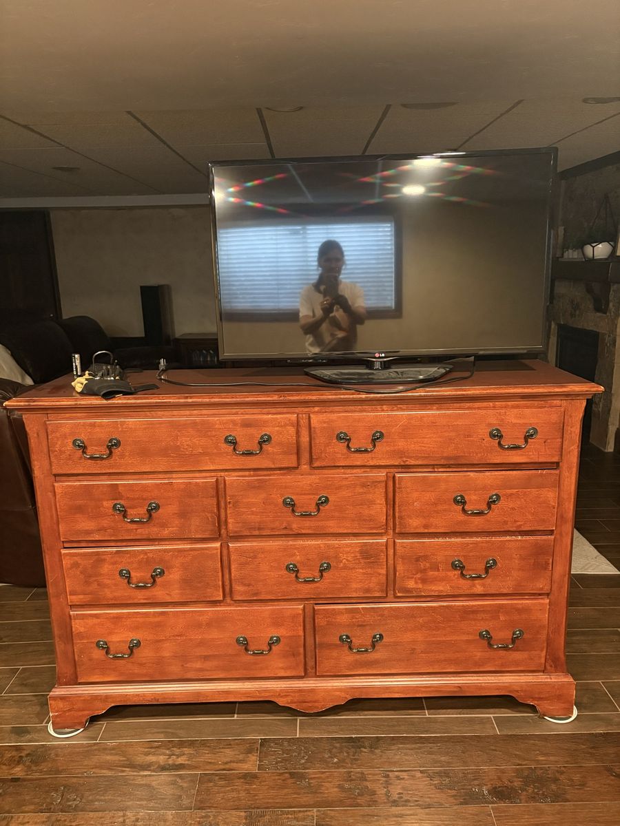 Dresser