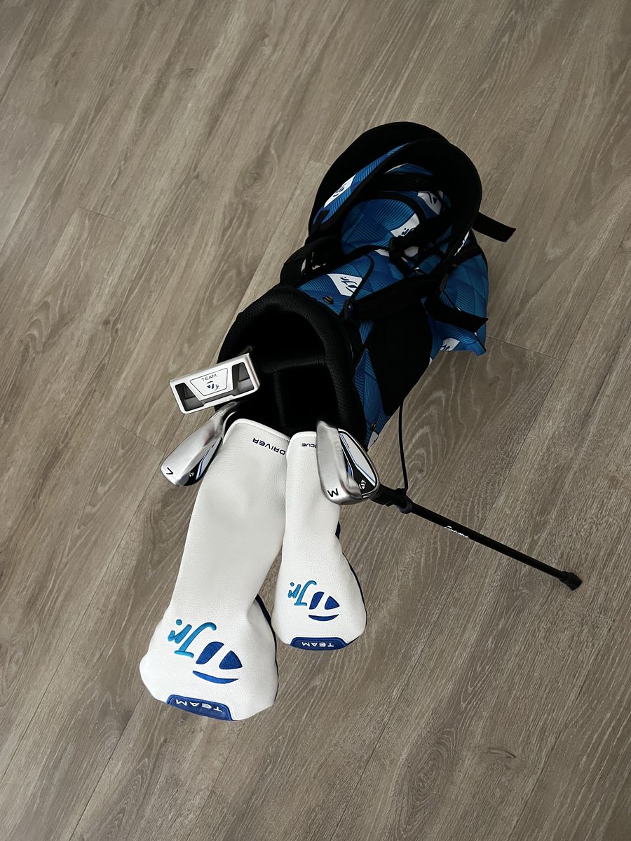 TAYLORMADE TEAM JUNIOR SET (SIZE 2 AGES 7-9)