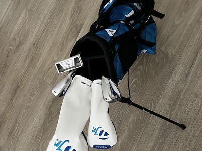 TAYLORMADE TEAM JUNIOR SET (SIZE 2 AGES 7-9)