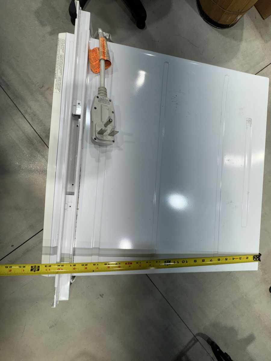 Main image 3