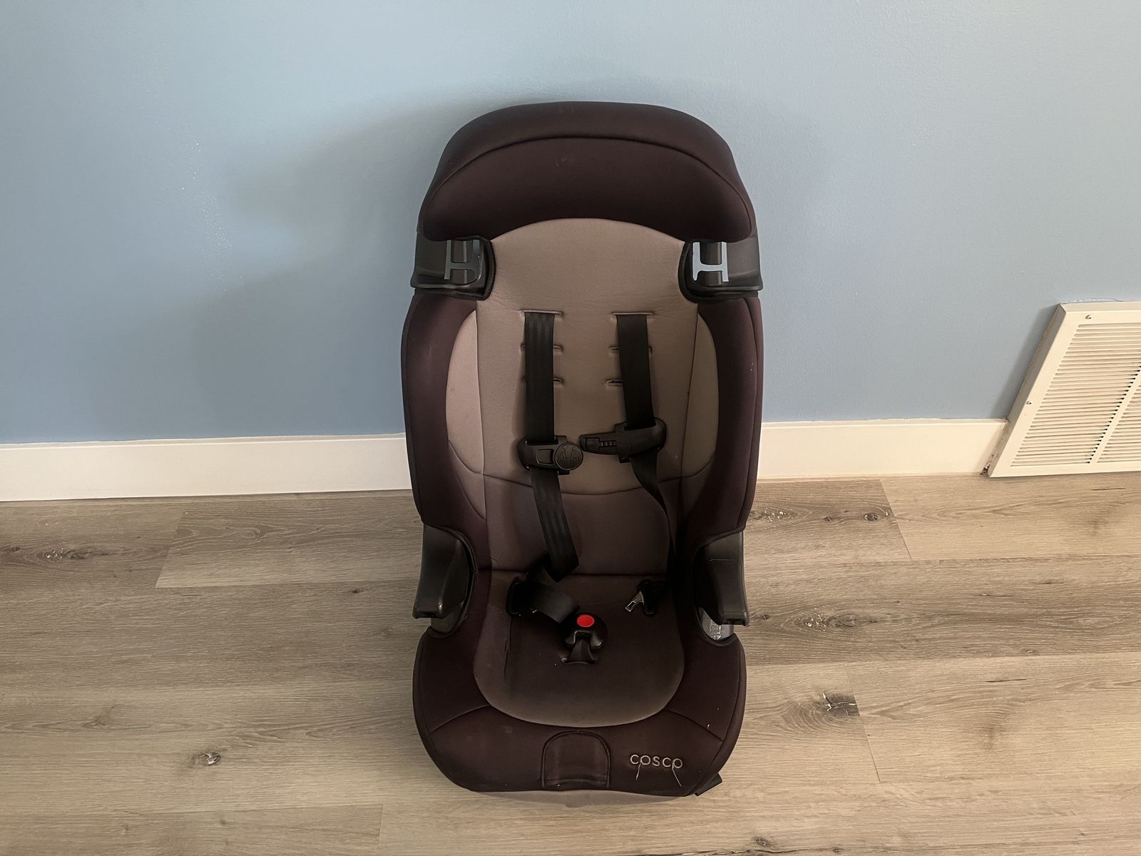 Cosco Front-Facing Car Seat - FREE