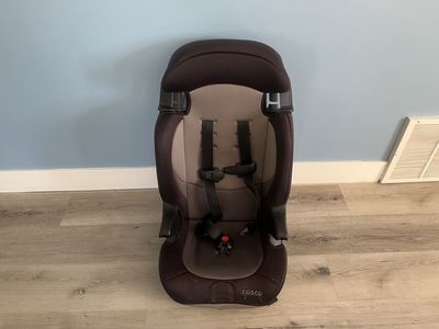 Cosco Front-Facing Car Seat - FREE