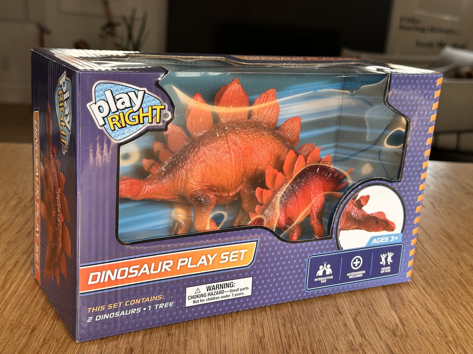 Brand New Dinosaur Play Set by Play Right. 2 Dinos and 1 tree