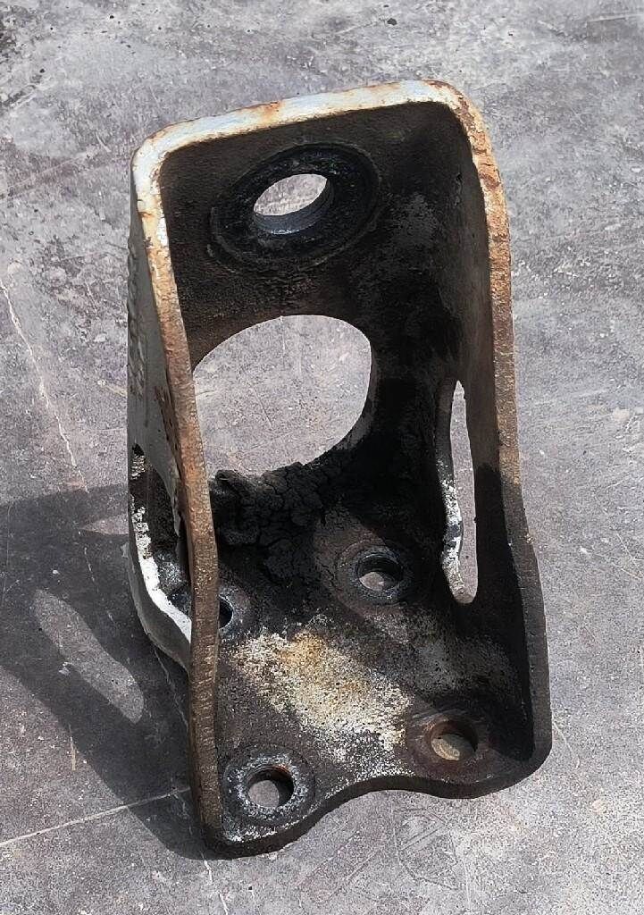 Peterbilt 379 Bracket