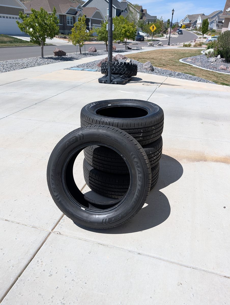 4 Mastercraft Stratus AS 235/60R18 Tires – Good Tread – DOT 0822