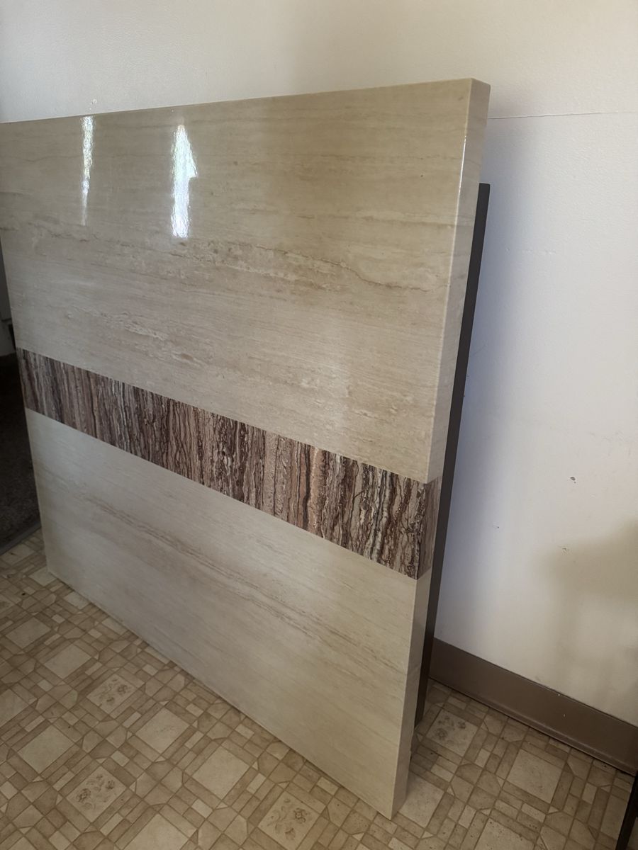 Main image 3