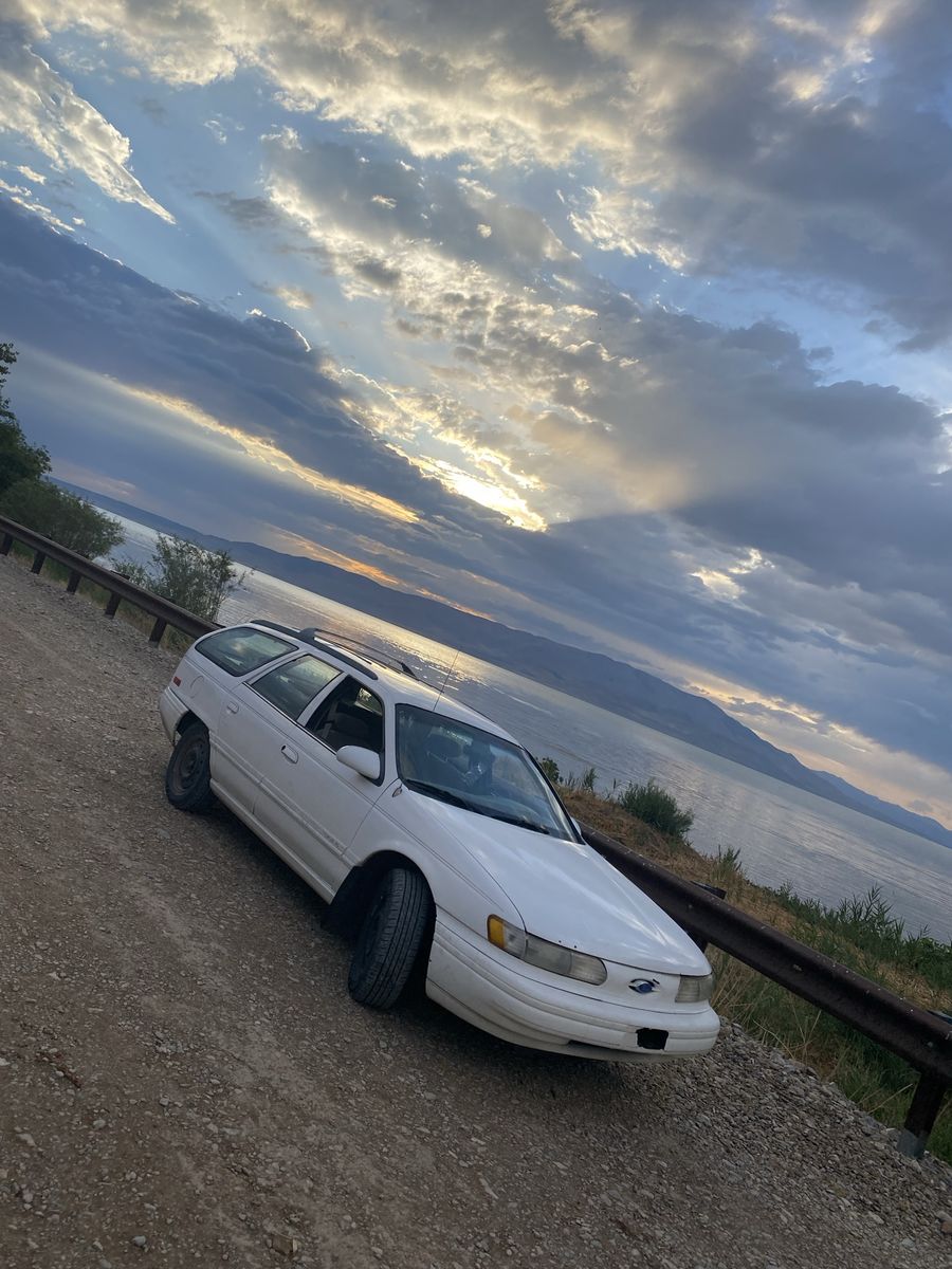 1994 Ford Taurus GL