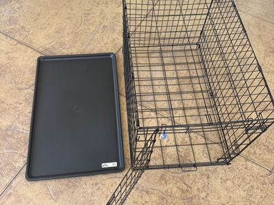 Petmate Black Wire Dog Crate Kennel w/ Tray - Medium Size, Foldable. 36 Inches Long x 24 tall x 22 inches wide.