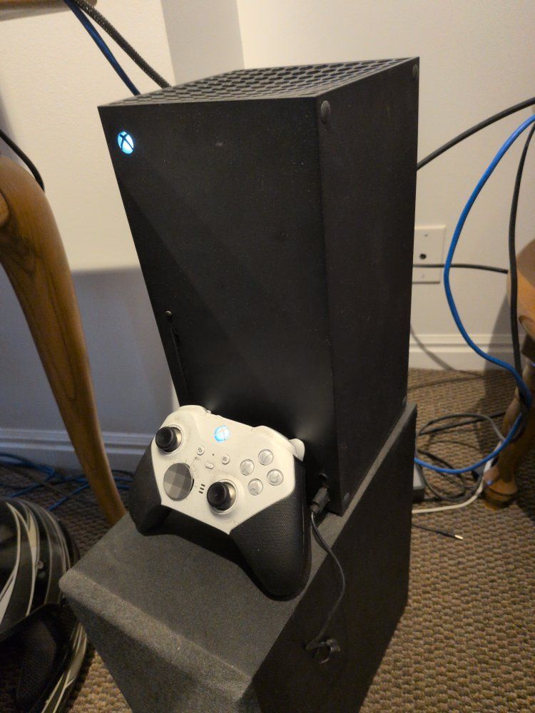 Microsoft Xbox Series X 1TB Console with White Xbox Elite Wireless Controller Series 2