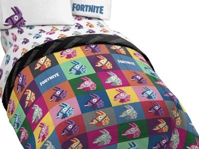 Fortnite Llama Loot 5-Piece Multicolored Comforter & Sham Set - Multicolor Kids Bedding