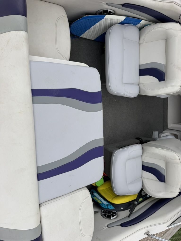 Main image 6