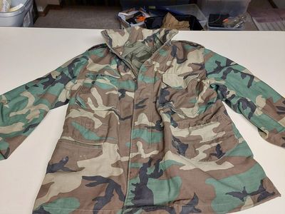 US Army M81 Field Jacket Size Medium