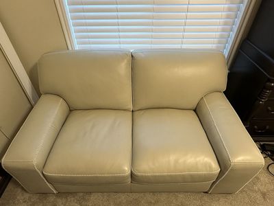 Creme Leather Loveseat - Compact 2-Seater Sofa in Excellent Condition