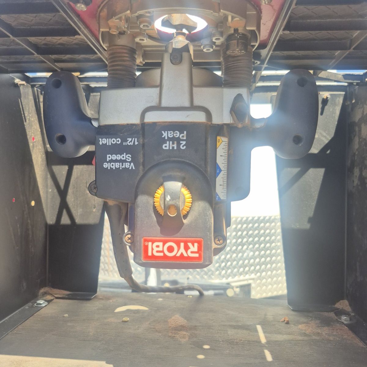 Ryobi 2 HP Plunge Router