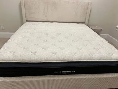 Helix Midnight Luxe King Mattress