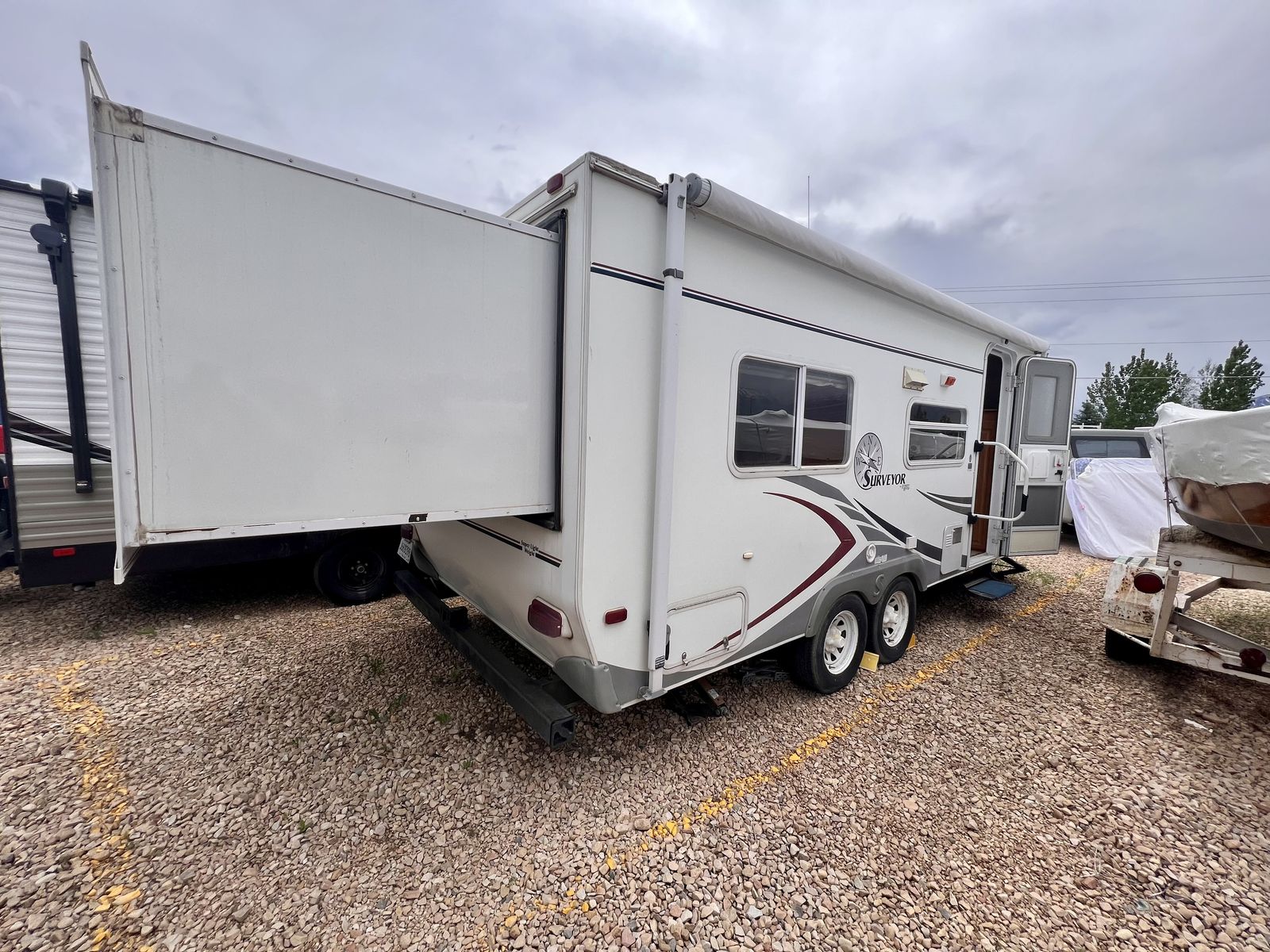 Forest River Surveyor 235RS