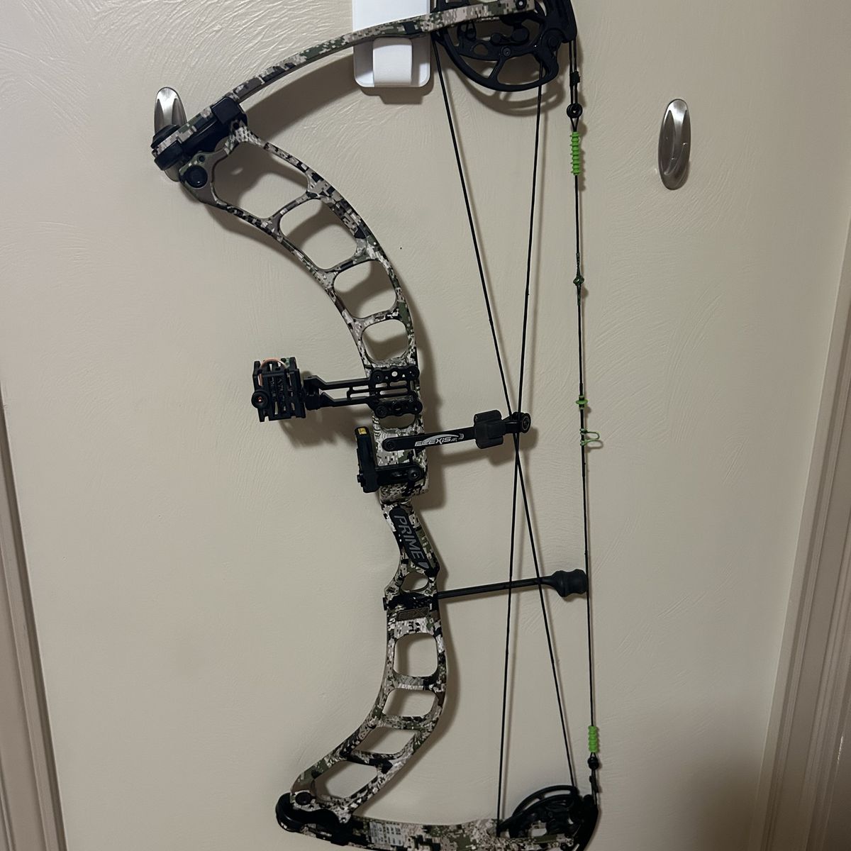 LH Prime Centergy Archery Bow