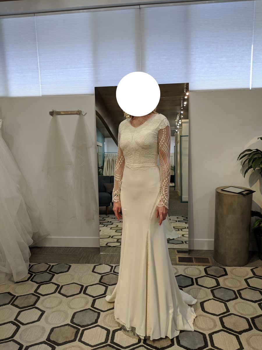 BRAND NEW Stunning Designer Wedding Dress - Originally $3600