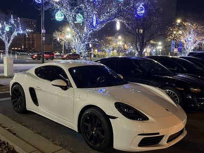 2018 Porsche Cayman