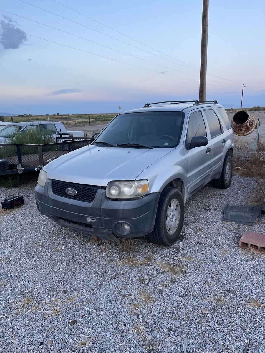 2005 Ford Escape XLT