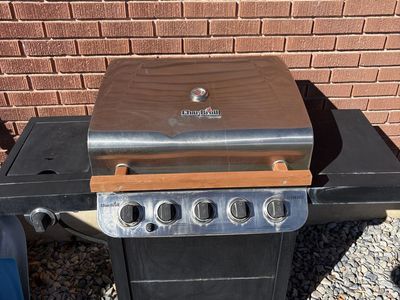 Outdoor Char-Broil Grill