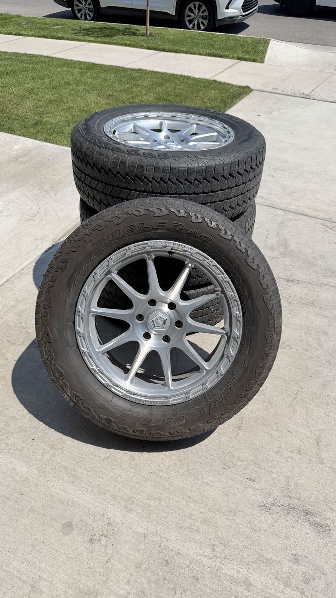 Ford F150 Rims and Tires 275/60R20 Bridgestone Dueller AT