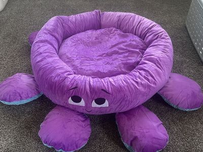 Adorable dog bed for puppy or small dog