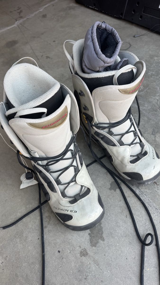 Salomon Dialogue Men's Snowboard Boots - Size 11.5 US, Gray/Black