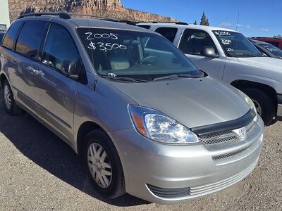2005 TOYOTA SIENNA LE 7 Passenger