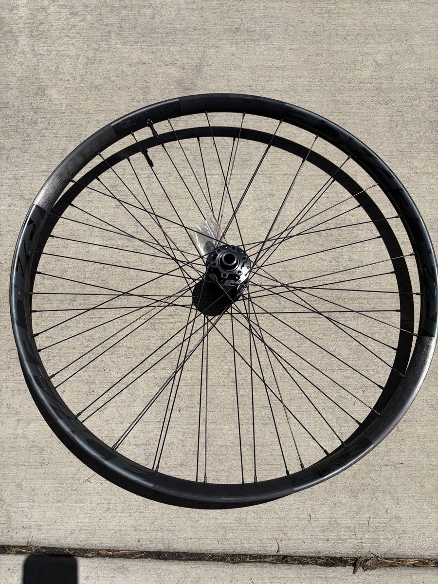 Raceface Aeffect R30 29" Mountain Bike Wheel - 30mm Wide, Trace Hub. New