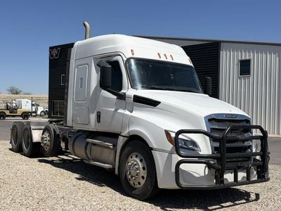 2019 FREIGHTLINER CASCADIA 125 4 axle sleeper