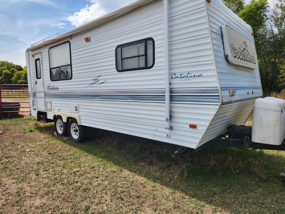 2003 Coachmen Camp trailer