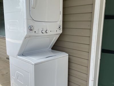 2 years use stackable electric 27”