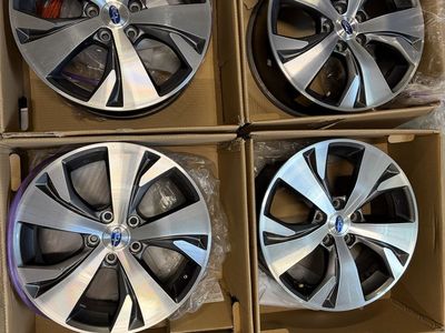 OEM Subaru Ascent 18” Alloy Wheels - Set of 4 - Great Condition with Center Caps