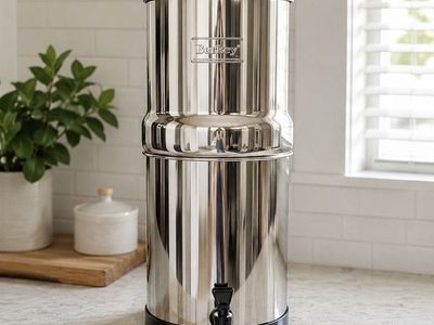 Big Berkey Stainless Steel Water Filter – Like New