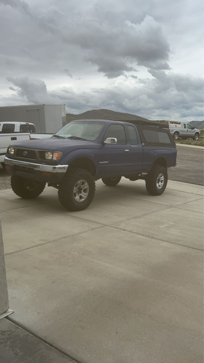 1995 TOYOTA TACOMA Limited