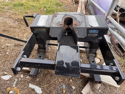 Reese 5th Wheel Hitch