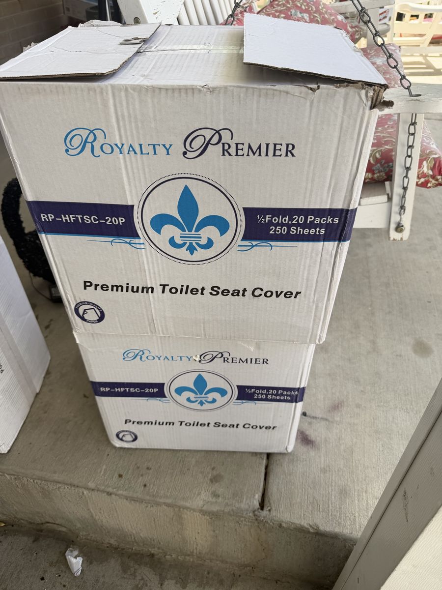 Royalty Premier Premium Toilet Seat Covers 1/2 Fold 20 Packs 250 Sheets